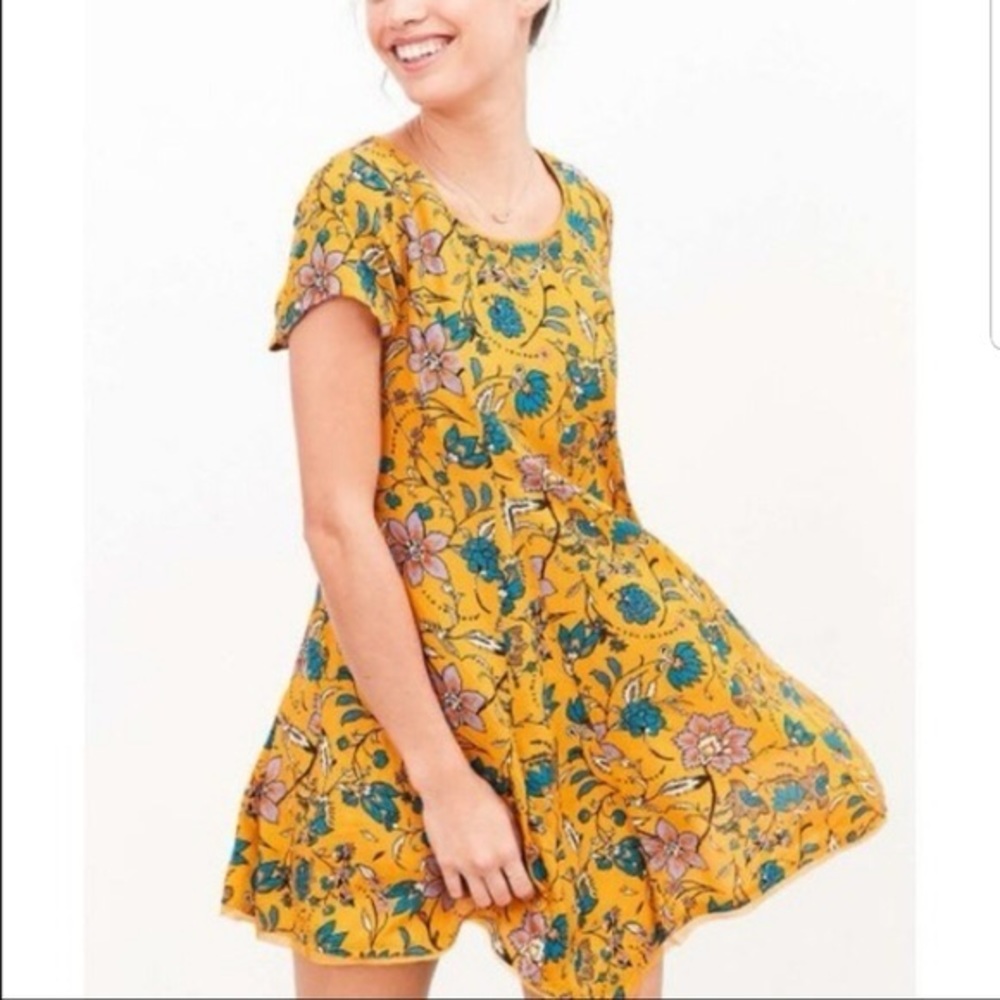 Silence + noise (Urban Outfitters) yellow floral dress